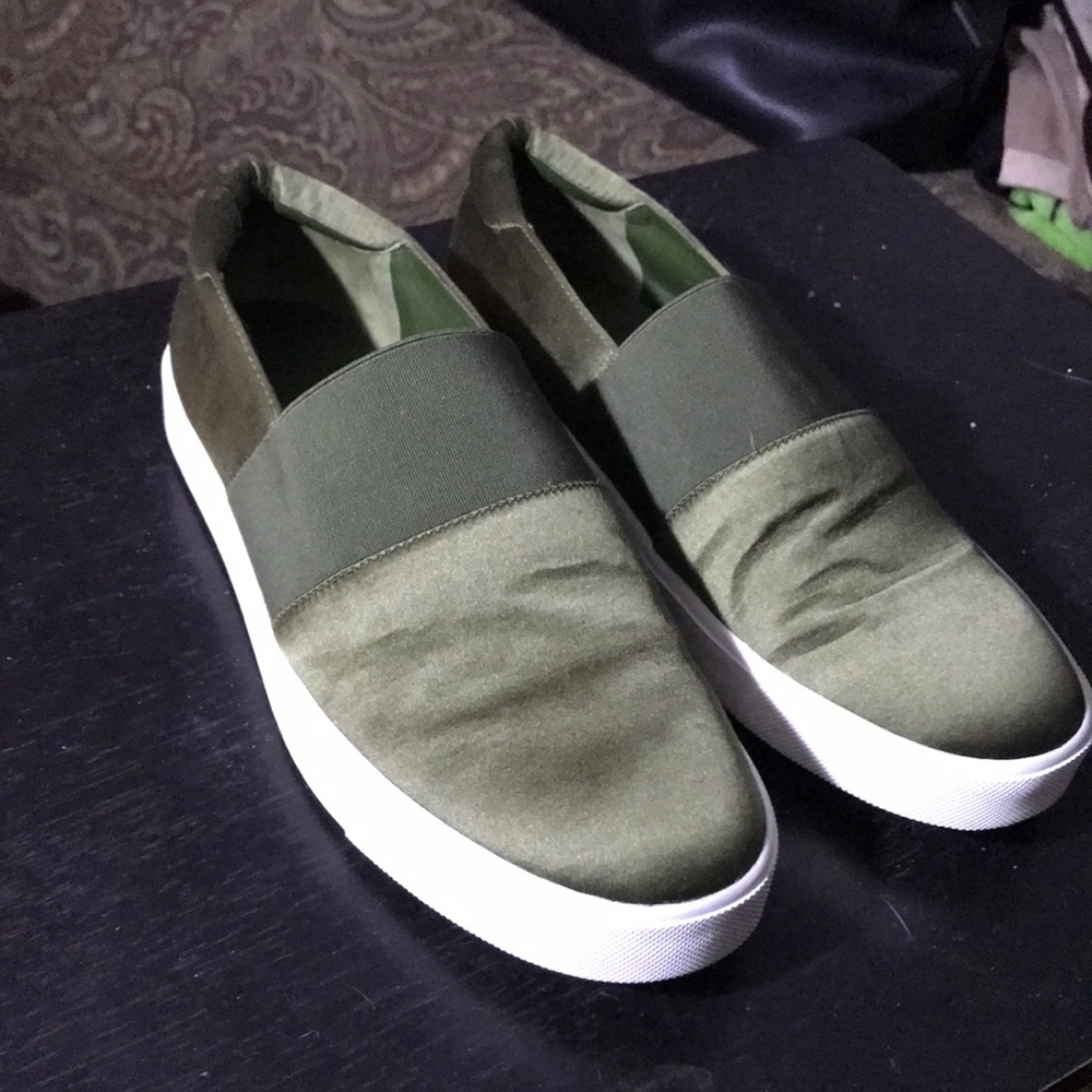 Vince Camuto Green Sateen Sneakers
